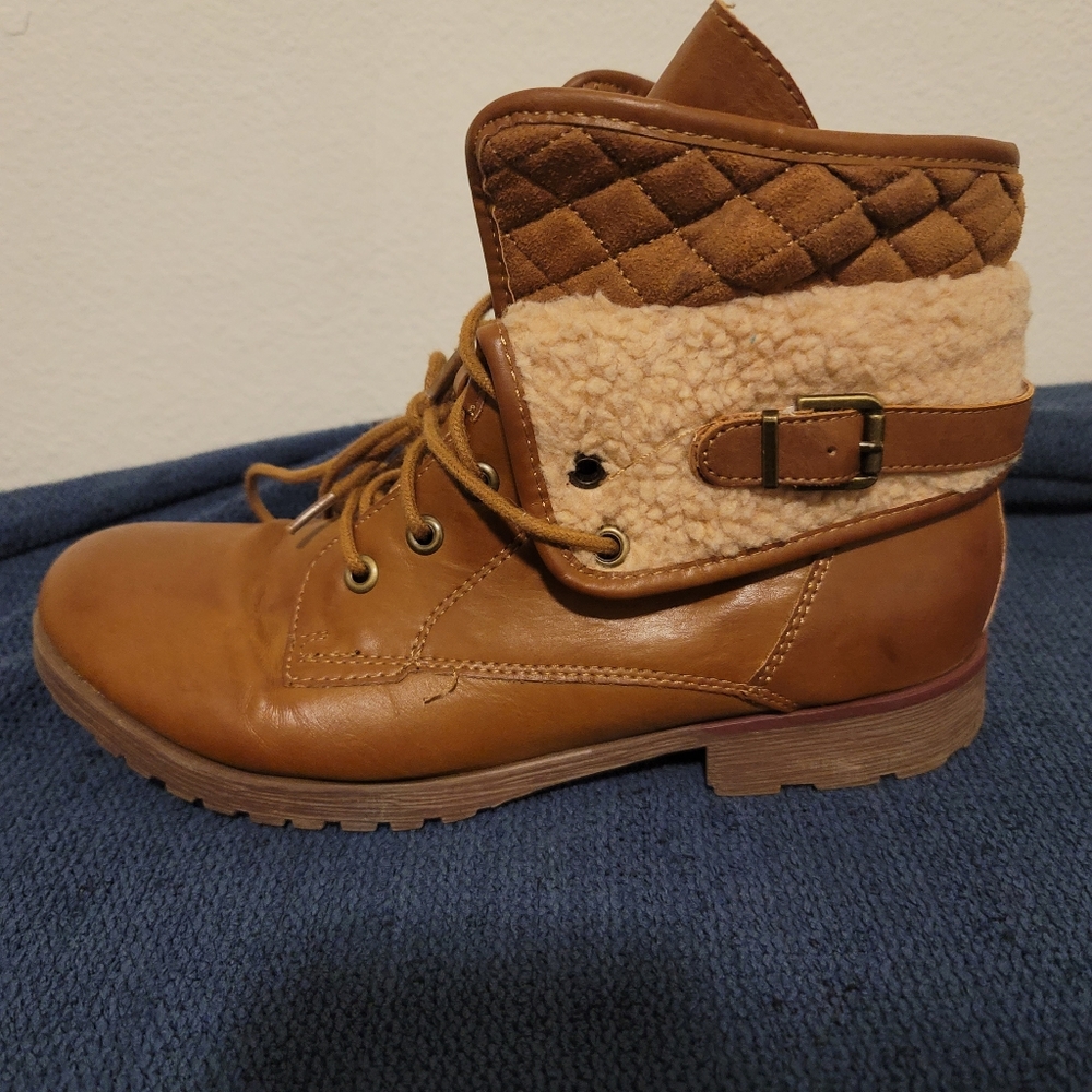 Rock and candy brown boots size 9